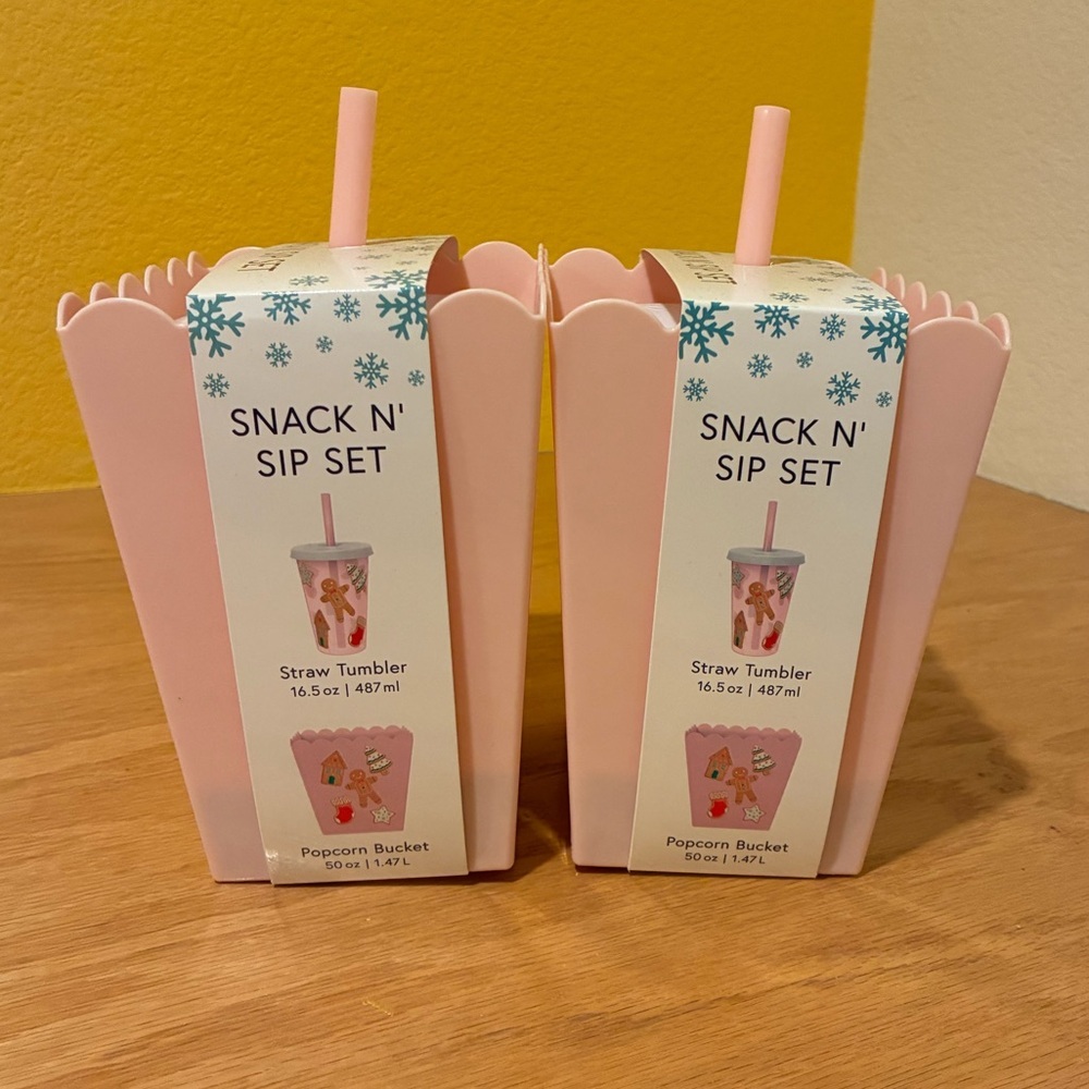 Target Bullseye Playground Pink Christmas Snack N' Sip Set- Set of 2